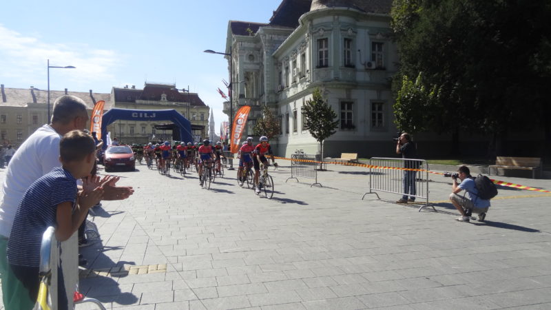 BICIKLISTIČKA TRKA „KROZ VOJVODINU“ BICIKLISTIČKA TRKA „KROZ VOJVODINU“