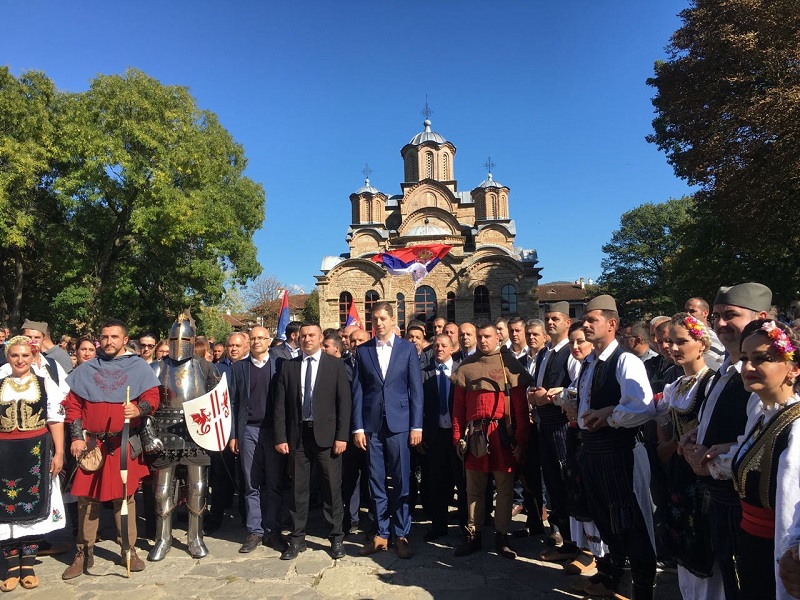 Градоначелник Новог Сада подржао „СРПСКУ ЛИСТУ“ на митингу у Грачаници Градоначелник Новог Сада подржао „СРПСКУ ЛИСТУ“ на митингу у Грачаници