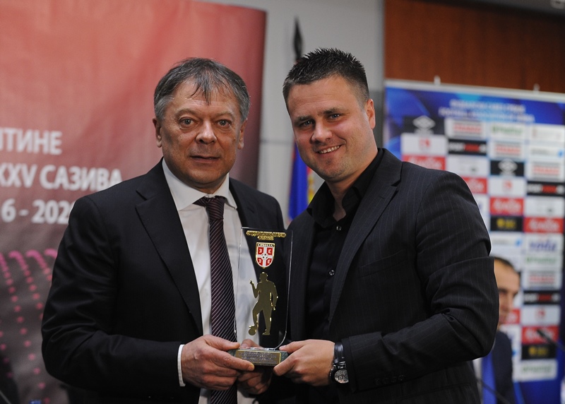 Intervju: Nemanja Savić, trener ŽFK „Vojvodina“ Intervju: Nemanja Savić, trener ŽFK „Vojvodina“