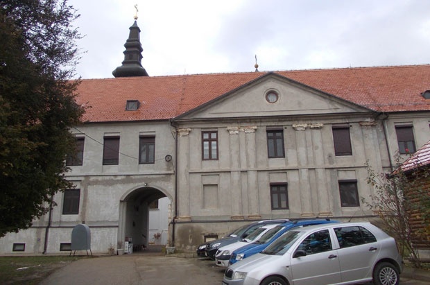 Manastir Kuveždin nikao iz pepela Manastir Kuveždin nikao iz pepela