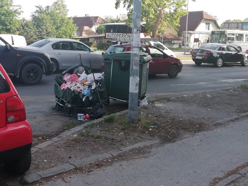 FOTO OKO: ISTOPLJENI KONTEJNER FOTO OKO: ISTOPLJENI KONTEJNER