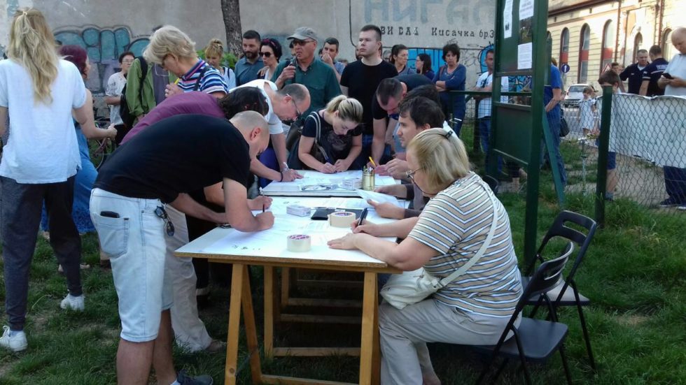 „NE DAMO LIVADICU“ „NE DAMO LIVADICU“