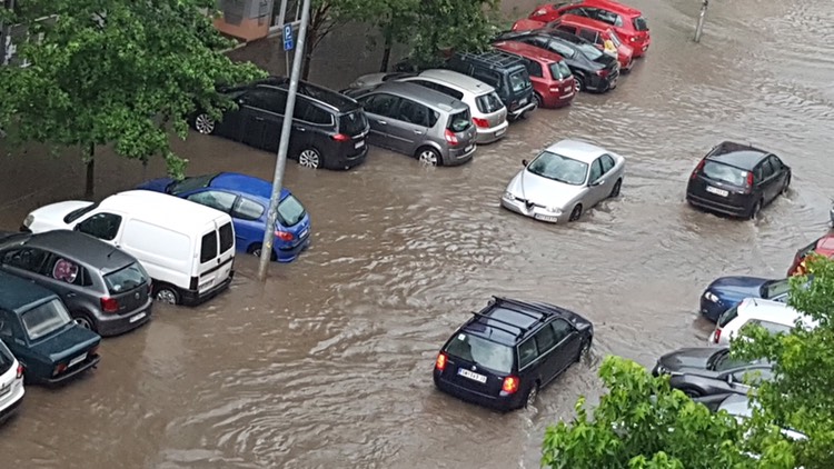 FOTO OKO: NOVI SAD POD VODOM FOTO OKO: NOVI SAD POD VODOM