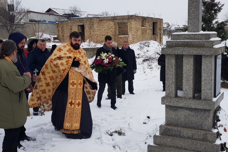 ПОМЕНИ ЖРТВАМА РАЦИЈЕ ШИРОМ ШАЈКАШКЕ ПОМЕНИ ЖРТВАМА РАЦИЈЕ ШИРОМ ШАЈКАШКЕ