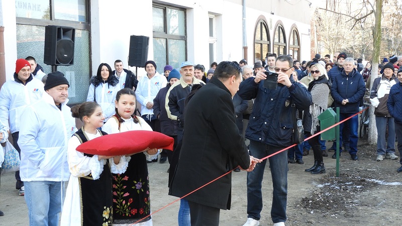 U KUMANU PUŠTENA EKO ČESMA U RAD U KUMANU PUŠTENA EKO ČESMA U RAD