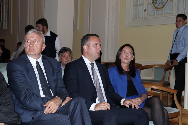 БЈЕЛИЋ НА ОБЛЕЖАВАЊУ ДАНА ЗАЈЕДНИЧКОГ ВЕЋА ОПШТИНА У ВУКОВАРУ БЈЕЛИЋ НА ОБЛЕЖАВАЊУ ДАНА ЗАЈЕДНИЧКОГ ВЕЋА ОПШТИНА У ВУКОВАРУ