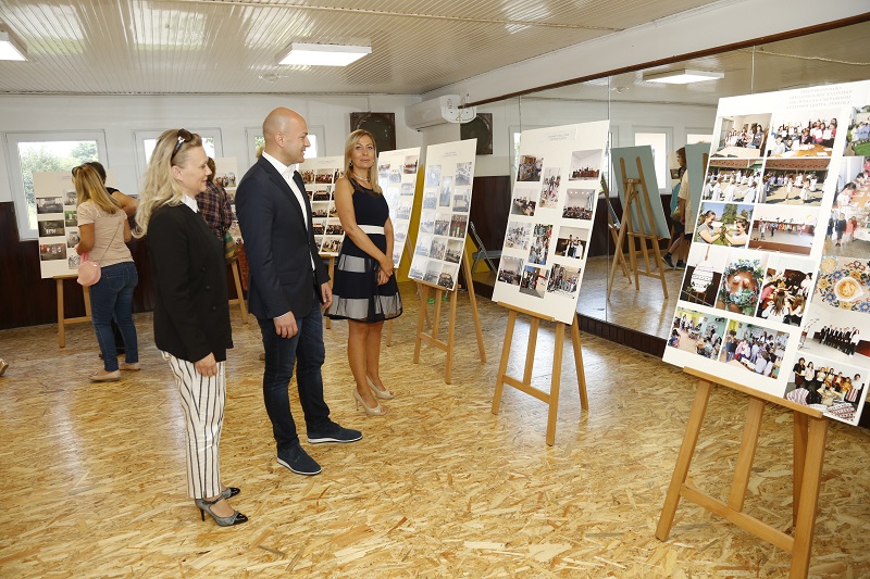 ПОЧЕЛА МАНИФЕСТАЦИЈА “КУЛТУРНО ЛЕТО У РУМЕНЦИ-ПЕТРОВДАН“ ПОЧЕЛА МАНИФЕСТАЦИЈА “КУЛТУРНО ЛЕТО У РУМЕНЦИ-ПЕТРОВДАН“