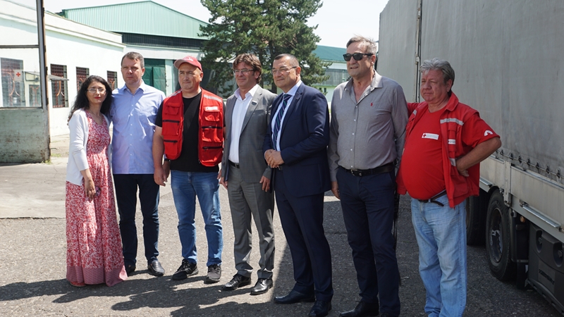 НОВИ КОНТИНГЕНТ ХУМАНИТАРНЕ ПОМОЋИ ИЗ АП ВОЈВОДИНЕ ЗА СТАНОВНИШТВО НА КОСОВУ И МЕТОХИЈИ НОВИ КОНТИНГЕНТ ХУМАНИТАРНЕ ПОМОЋИ ИЗ АП ВОЈВОДИНЕ ЗА СТАНОВНИШТВО НА КОСОВУ И МЕТОХИЈИ