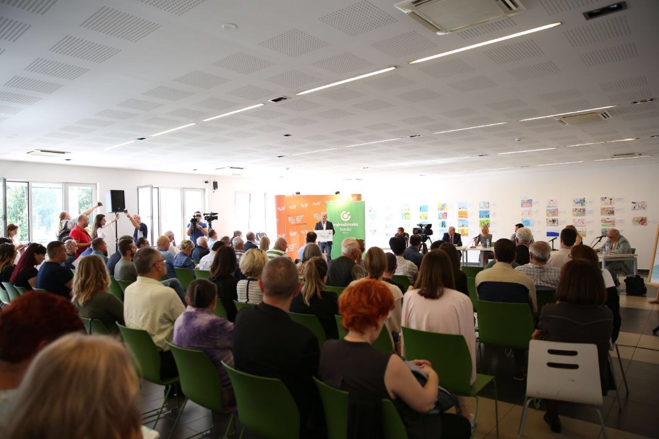 ZAVRŠENA TREĆA KONFERENCIJA O REGIONALNOJ STABILNOSTI U KCNS ZAVRŠENA TREĆA KONFERENCIJA O REGIONALNOJ STABILNOSTI U KCNS