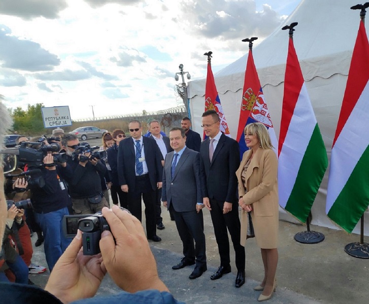 ОТВОРЕН НОВИ ГРАНИЧНИ ПРЕЛАЗ ИЗМЕЂУ СРБИЈЕ И МАЂАРСКЕ ОТВОРЕН НОВИ ГРАНИЧНИ ПРЕЛАЗ ИЗМЕЂУ СРБИЈЕ И МАЂАРСКЕ