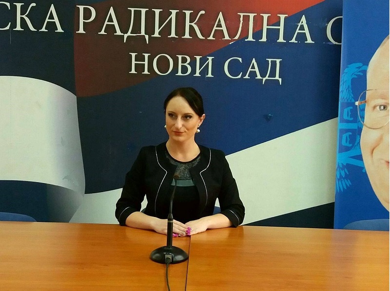 ПЛАСТИЧНЕ КЕСЕ СУ „КАП У МОРУ“ ПРОБЛЕМА У ВЕЗИ СА ЗАШТИТОМ ЖИВОТНЕ СРЕДИНЕ! ПЛАСТИЧНЕ КЕСЕ СУ „КАП У МОРУ“ ПРОБЛЕМА У ВЕЗИ СА ЗАШТИТОМ ЖИВОТНЕ СРЕДИНЕ!