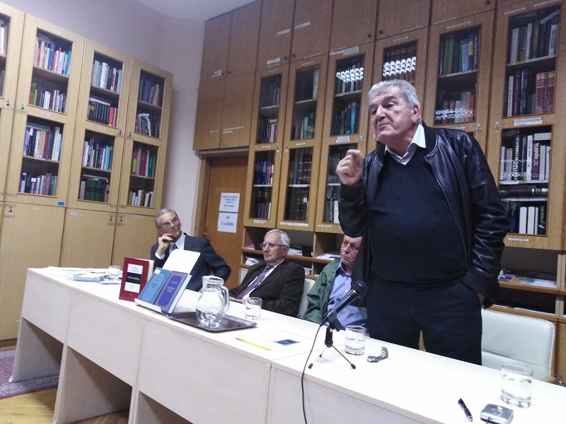 ПРОМОЦИЈА РОМАНА ЛАБУДА ДРАГИЋА КУКАВИЧЈА ПИЛАД ПРОМОЦИЈА РОМАНА ЛАБУДА ДРАГИЋА КУКАВИЧЈА ПИЛАД