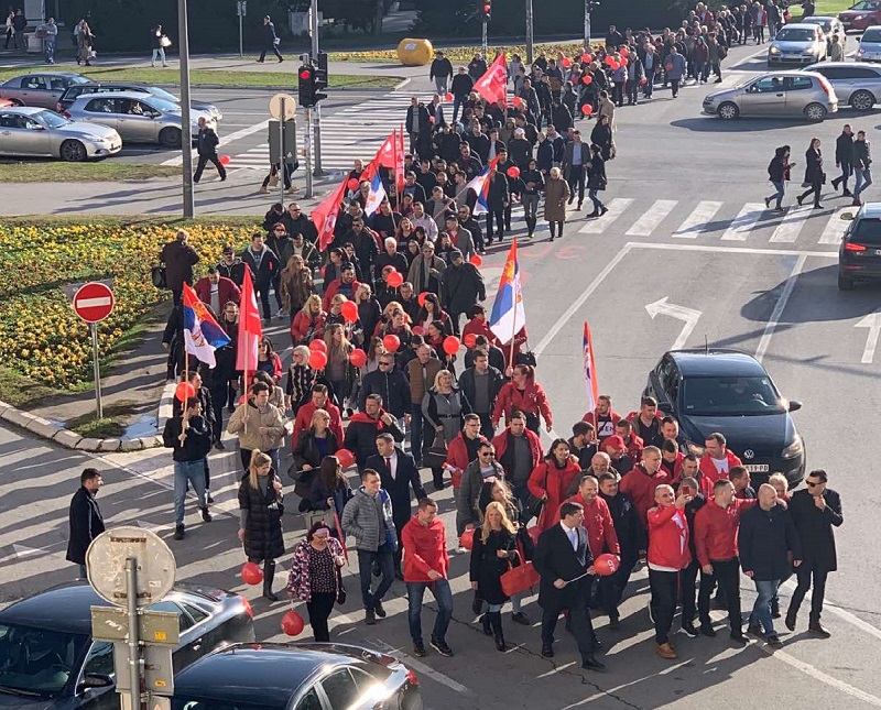 СОЦИЈАЛИСТИ ОБЕЛЕЖИЛИ ДАН РЕПУБЛИКЕ СОЦИЈАЛИСТИ ОБЕЛЕЖИЛИ ДАН РЕПУБЛИКЕ