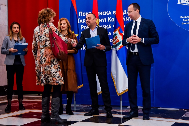 У ОДГАЈИВАЧКИ ПРОГРАМ У СТОЧАРСТВУ УЛОЖЕНО 215 МИЛИОНА ДИНАРА У ОДГАЈИВАЧКИ ПРОГРАМ У СТОЧАРСТВУ УЛОЖЕНО 215 МИЛИОНА ДИНАРА