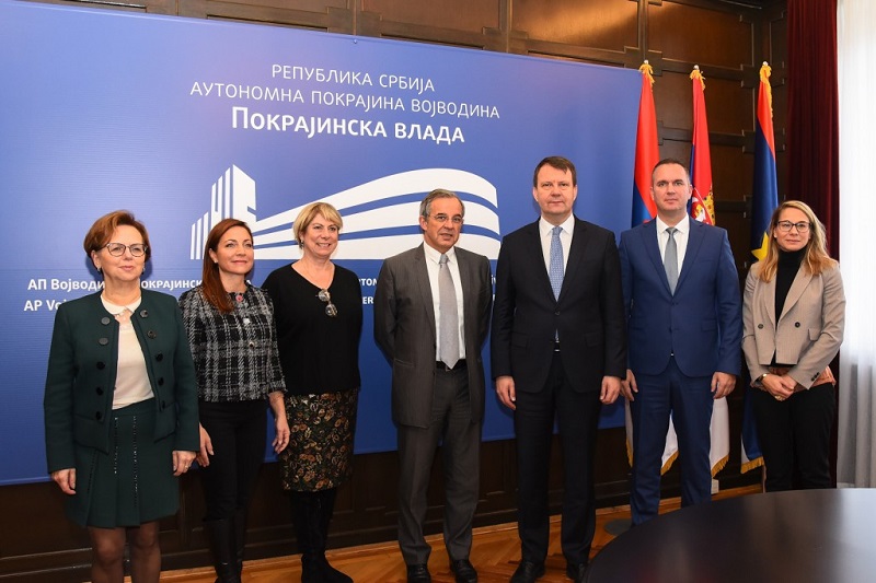 САСТАНАК ПРЕДСЕДНИКА МИРОВИЋА СА ПОСЛАНИЦИМА ЕВРОПСКОГ ПАРЛАМЕНТА САСТАНАК ПРЕДСЕДНИКА МИРОВИЋА СА ПОСЛАНИЦИМА ЕВРОПСКОГ ПАРЛАМЕНТА
