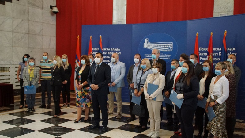 5 МИЛИОНА ДИНАРА ЗА ПРОЈЕКТЕ НАЦИОНАЛНИХ МАЊИНА И 6 МИЛИОНА ЗА УСТАНОВЕ СТУДЕНТСКОГ СТАНДАРДА У АП ВОЈВОДИНИ 5 МИЛИОНА ДИНАРА ЗА ПРОЈЕКТЕ НАЦИОНАЛНИХ МАЊИНА И 6 МИЛИОНА ЗА УСТАНОВЕ СТУДЕНТСКОГ СТАНДАРДА У АП ВОЈВОДИНИ