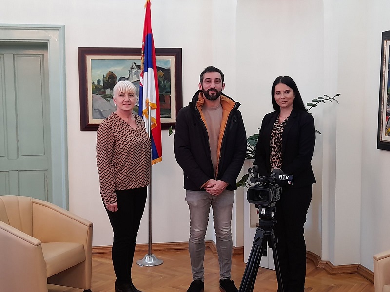 РЕДАКЦИЈА ПРОГРАМА НА РОМСКОМ ЈЕЗИКУ, РАДИО ТЕЛЕВИЗИЈЕ ВОЈВОДИНЕ У ПОСЕТИ СРЕМСКИМ КАРЛОВЦИМА РЕДАКЦИЈА ПРОГРАМА НА РОМСКОМ ЈЕЗИКУ, РАДИО ТЕЛЕВИЗИЈЕ ВОЈВОДИНЕ У ПОСЕТИ СРЕМСКИМ КАРЛОВЦИМА