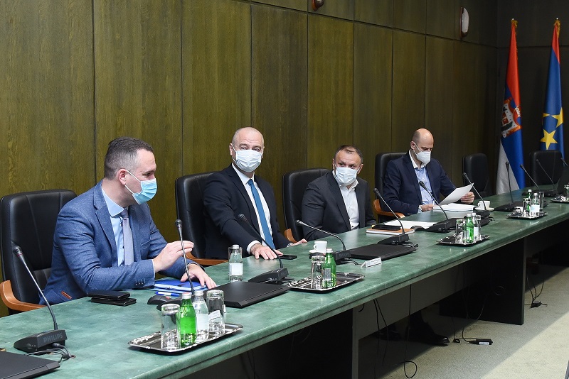 ОДРЖАНА ПРВА СЕДНИЦА САВЕТА ЗА ЗА КООРДИНАЦИЈУ У ОБЛАСТИ ЕКОНОМСКОГ РАЗВОЈА ОДРЖАНА ПРВА СЕДНИЦА САВЕТА ЗА ЗА КООРДИНАЦИЈУ У ОБЛАСТИ ЕКОНОМСКОГ РАЗВОЈА