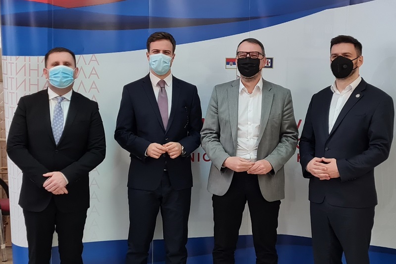 БОЖИЋ И СОФИЋ: ЈАЧАЊЕ КАПАЦИТЕТА ЛОКАЛНИХ САМОУПРАВА ЗА КОРИШЋЕЊЕ СРЕДСТАВА ИЗ ДОМАЋИХ И ЕВРОПСКИХ ФОНДОВА БОЖИЋ И СОФИЋ: ЈАЧАЊЕ КАПАЦИТЕТА ЛОКАЛНИХ САМОУПРАВА ЗА КОРИШЋЕЊЕ СРЕДСТАВА ИЗ ДОМАЋИХ И ЕВРОПСКИХ ФОНДОВА