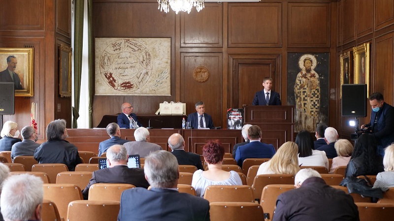 У НОВОМ САДУ ОТВОРЕНА КОНФЕРЕНЦИЈА СРПСКИХ НАЦИОНАЛНИХ ОРГАНИЗАЦИЈА У ЗЕМЉАМА РЕГИОНА У НОВОМ САДУ ОТВОРЕНА КОНФЕРЕНЦИЈА СРПСКИХ НАЦИОНАЛНИХ ОРГАНИЗАЦИЈА У ЗЕМЉАМА РЕГИОНА