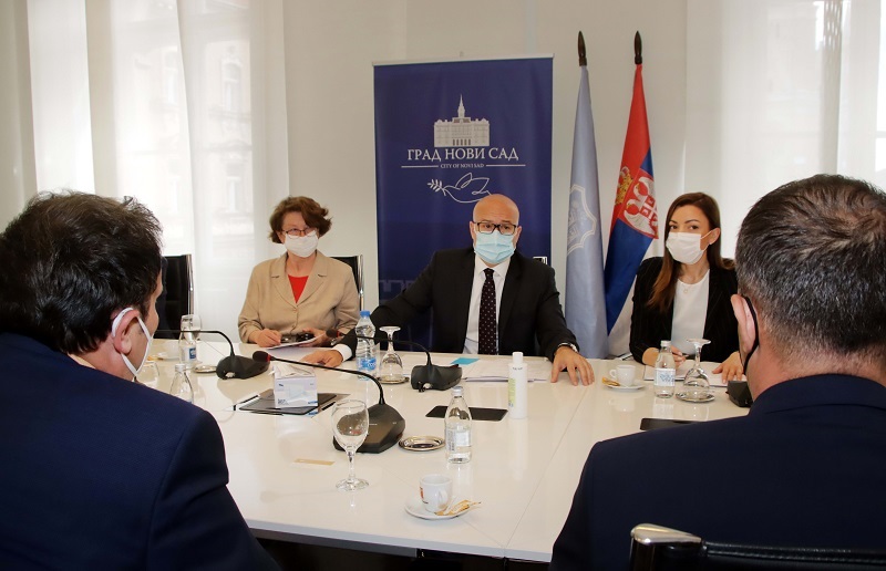 КОМПАНИЈА “КОНТИНЕНТАЛ“ ШИРИ КАПАЦИТЕТЕ У НОВОМ САДУ КОМПАНИЈА “КОНТИНЕНТАЛ“ ШИРИ КАПАЦИТЕТЕ У НОВОМ САДУ
