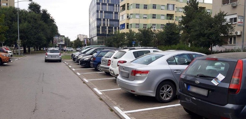 ОБЕЛЕЖАВАЊЕ ПАРКИНГА НА ЛИМАНУ 2 ОБЕЛЕЖАВАЊЕ ПАРКИНГА НА ЛИМАНУ 2