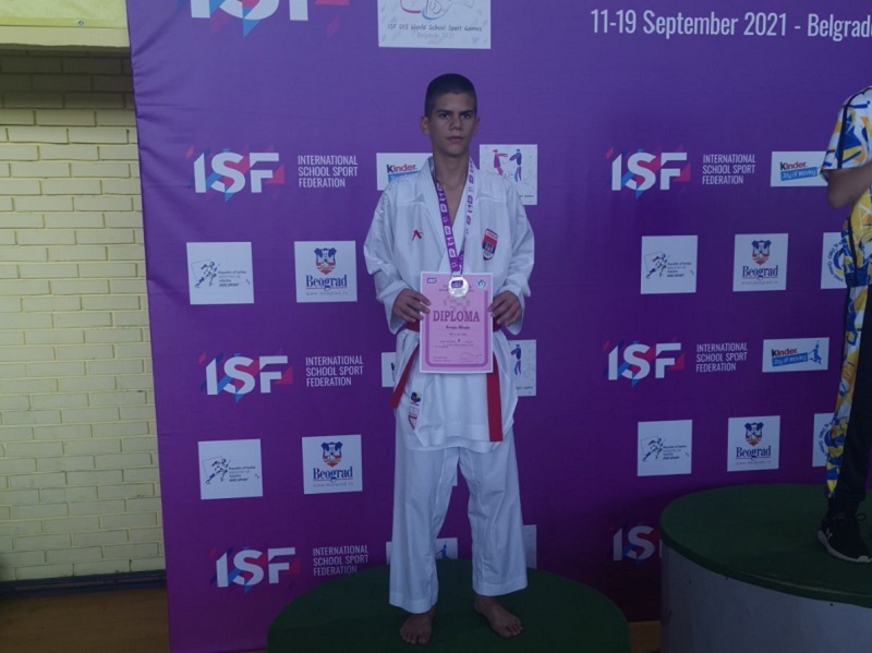 MEDALJA ZA KARATE KLUB “HAJDUK” NA SVETSKIM ŠKOLSKIM IGRAMA, MIHAJLU KRNAJCU SREBRO! MEDALJA ZA KARATE KLUB “HAJDUK” NA SVETSKIM ŠKOLSKIM IGRAMA, MIHAJLU KRNAJCU SREBRO!